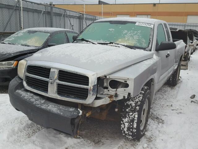 1D7HW22K17S119305 - 2007 DODGE DAKOTA ST SILVER photo 2