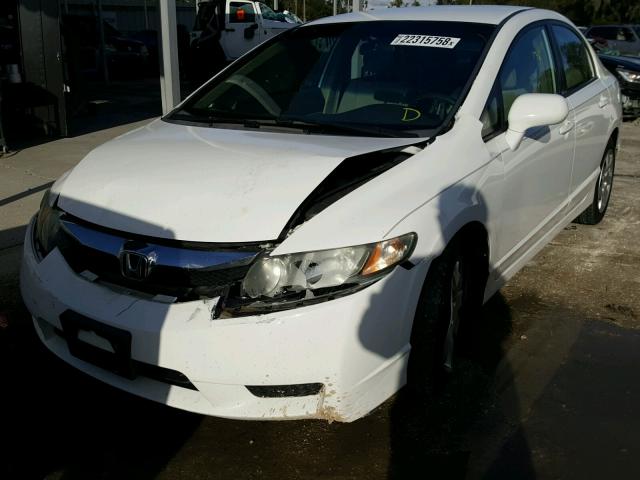 2HGFA16539H368831 - 2009 HONDA CIVIC LX WHITE photo 2