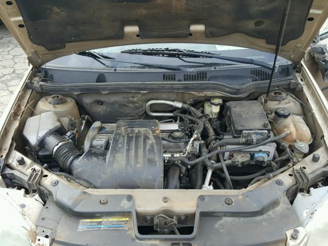 1G1AK52F657621988 - 2005 CHEVROLET COBALT TAN photo 7