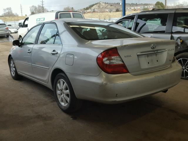 4T1BF30K34U571423 - 2004 TOYOTA CAMRY LE SILVER photo 3