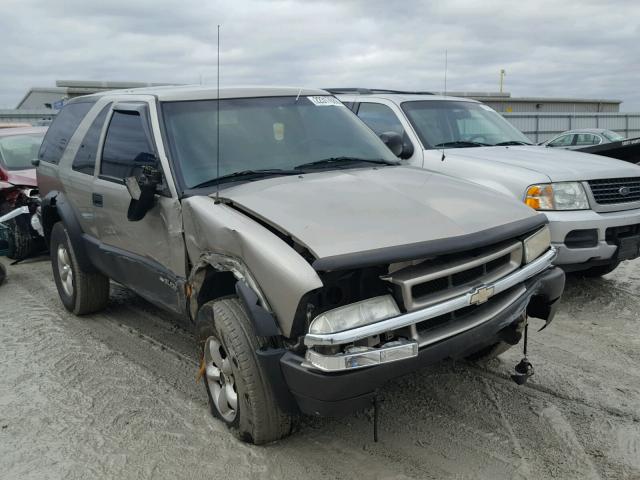 1GNCT18W02K195163 - 2002 CHEVROLET BLAZER TAN photo 1