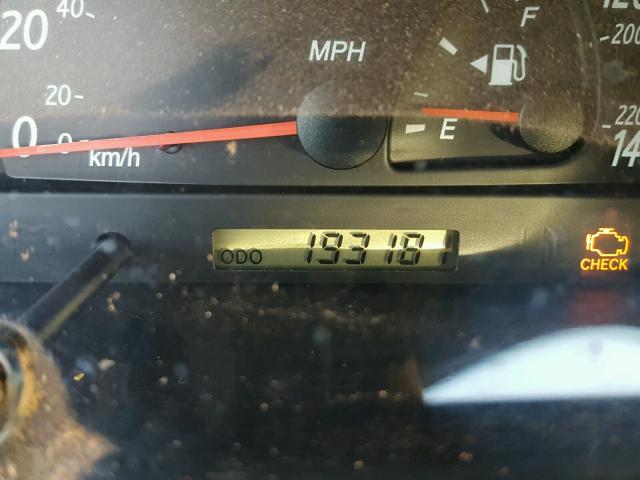 JTDBE32KX20109319 - 2002 TOYOTA CAMRY LE ვერცხლისფერი ფოტო 8