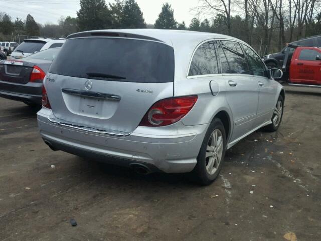 4JGCB65E18A062751 - 2008 MERCEDES-BENZ R 350 SILVER photo 4