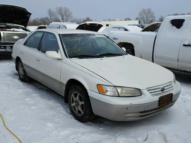 JT2BG22K8X0374311 - 1999 TOYOTA CAMRY LE WHITE photo 1