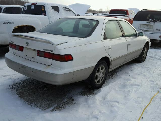 JT2BG22K8X0374311 - 1999 TOYOTA CAMRY LE WHITE photo 4