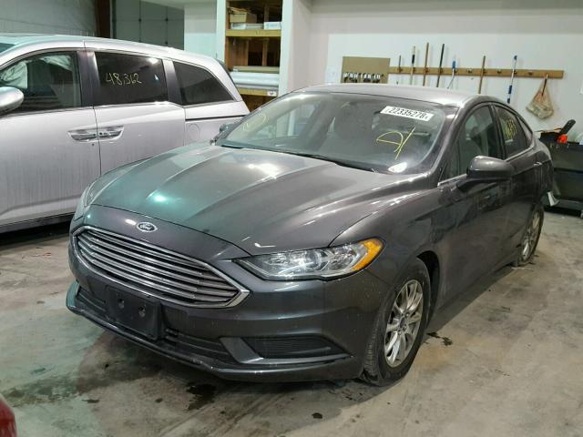 3FA6P0G7XHR163295 - 2017 FORD FUSION S GRAY photo 2