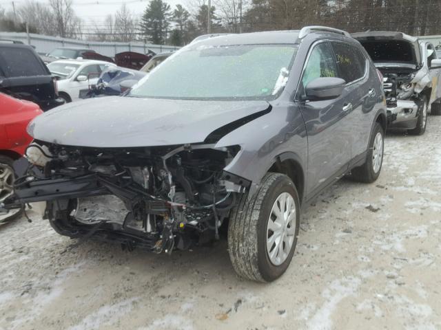 KNMAT2MV8GP635272 - 2016 NISSAN ROGUE S GRAY photo 2