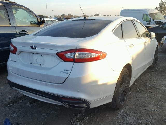 3FA6P0H98GR116281 - 2016 FORD FUSION SE WHITE photo 4