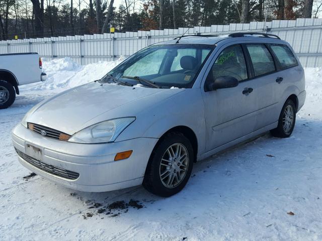 1FAHP36382W309660 - 2002 FORD FOCUS SE SILVER photo 2