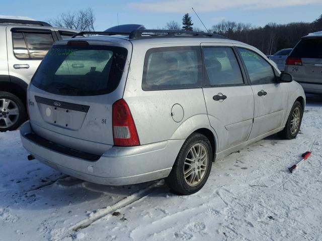 1FAHP36382W309660 - 2002 FORD FOCUS SE SILVER photo 4