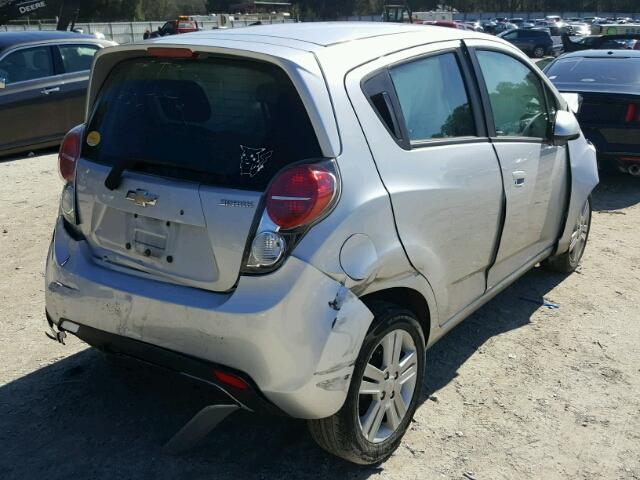 KL8CD6S92EC534003 - 2014 CHEVROLET SPARK 1LT Серебристый фото 4