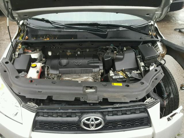 2T3BF4DV9CW270204 - 2012 TOYOTA RAV4 SILVER photo 7