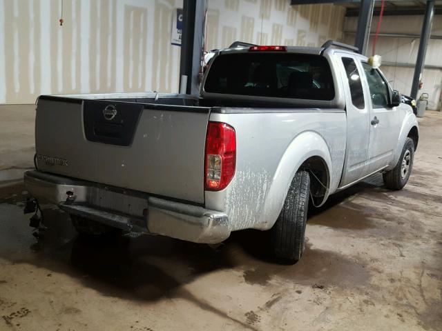 1N6BD0CT1AC403842 - 2010 NISSAN FRONTIER K SILVER photo 4