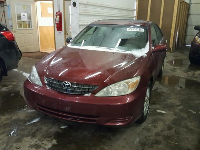 4T1BE30K84U309819 - 2004 TOYOTA CAMRY LE RED photo 2