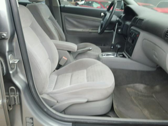 WVWPD63B22P287662 - 2002 VOLKSWAGEN PASSAT GLS GRAY photo 5