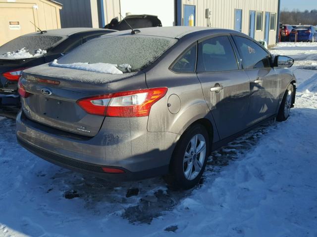 1FADP3F28DL291235 - 2013 FORD FOCUS SE GRAY photo 4