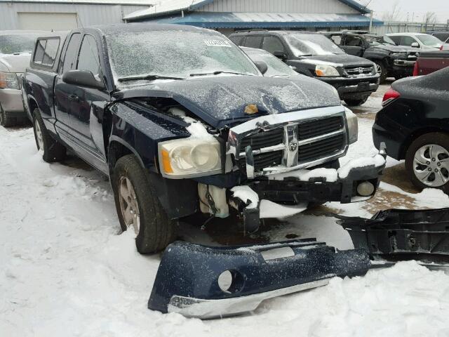 1D7HE52N25S151577 - 2005 DODGE DAKOTA LAR BLUE photo 1