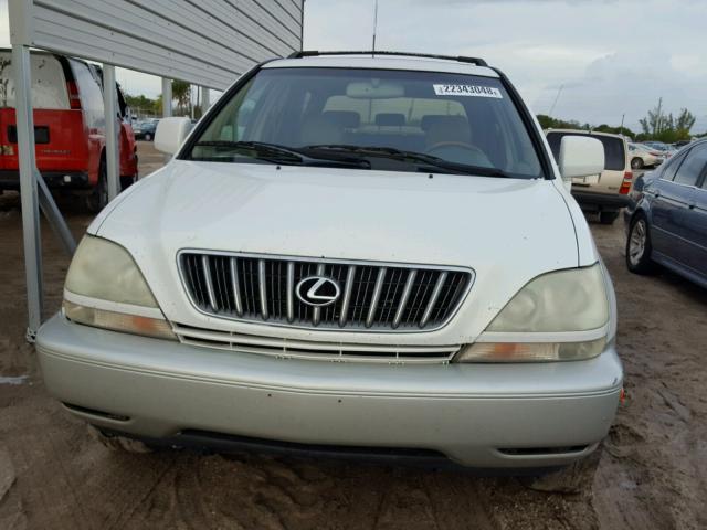 JTJGF10U010110955 - 2001 LEXUS RX WHITE photo 9