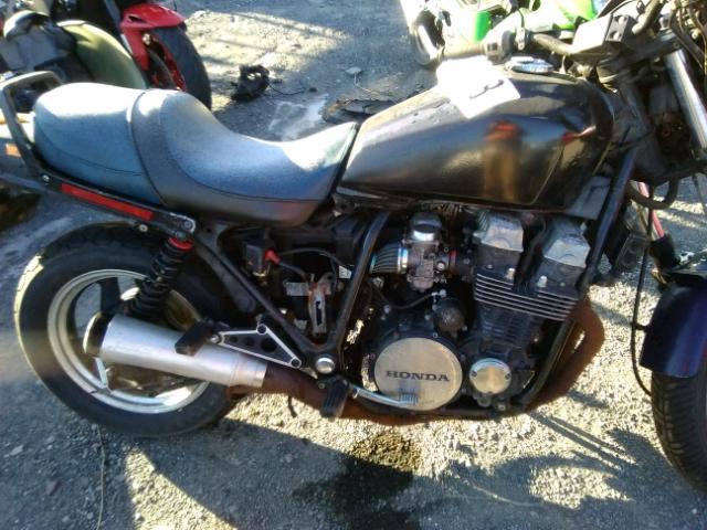 JH2RC2004EM005848 - 1984 HONDA CB700 SC BLACK photo 5