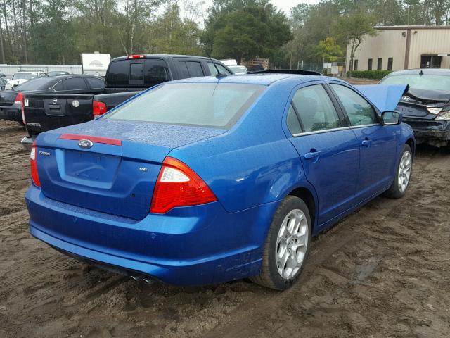 3FAHP0HA3BR199548 - 2011 FORD FUSION SE BLUE photo 4