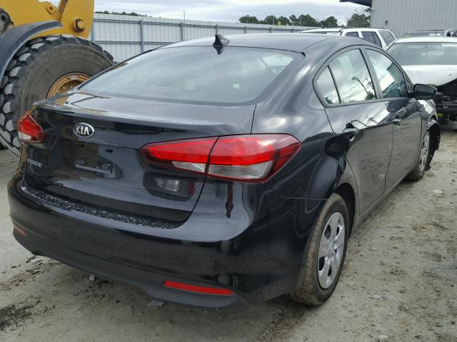 3KPFK4A70HE136977 - 2017 KIA FORTE LX BLACK photo 4