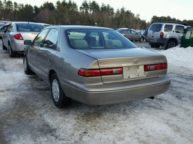 JT2BG22KXW0185965 - 1998 TOYOTA CAMRY CE BEIGE photo 3