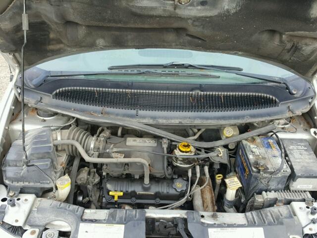 1C4GJ25332B692708 - 2002 CHRYSLER VOYAGER SILVER photo 7