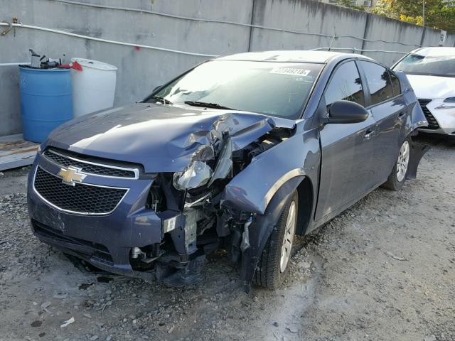 1G1PA5SH8E7206122 - 2014 CHEVROLET CRUZE LS GRAY photo 2