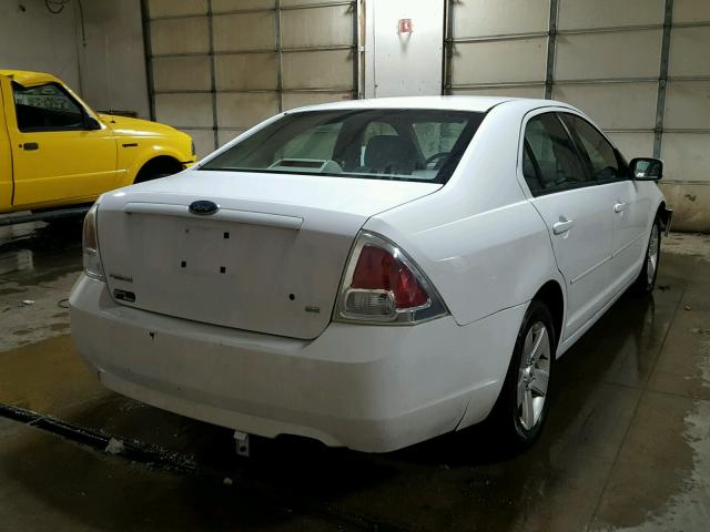 3FAFP07Z56R177605 - 2006 FORD FUSION SE WHITE photo 4