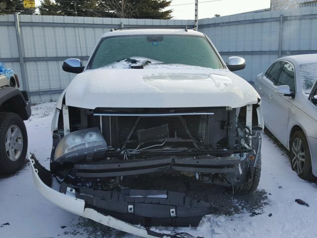 3GNTKGE76CG105168 - 2012 CHEVROLET AVALANCHE WHITE photo 9