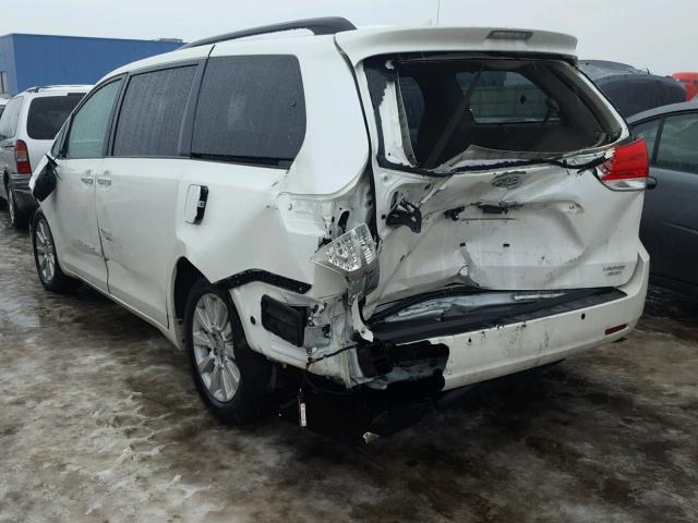 5TDDK3DC1ES092306 - 2014 TOYOTA SIENNA XLE WHITE photo 3