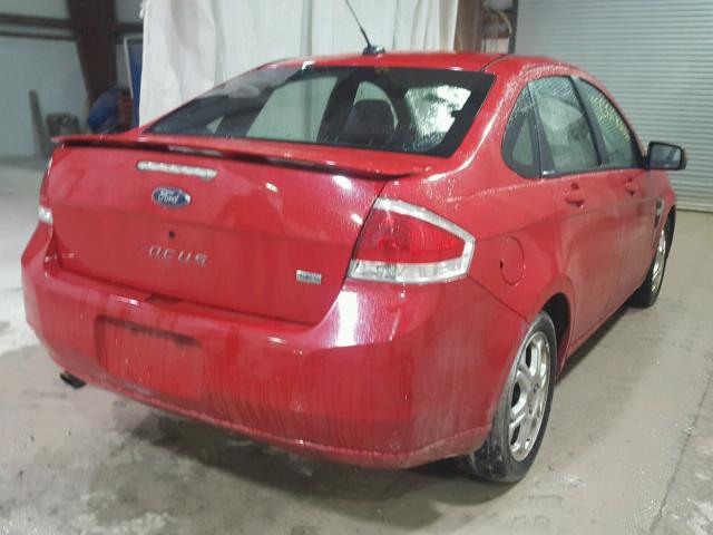 1FAHP35N88W278440 - 2008 FORD FOCUS SE RED photo 4