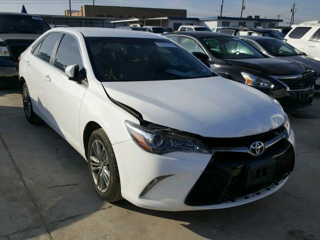 4T1BF1FK7GU187337 - 2016 TOYOTA CAMRY LE WHITE photo 1