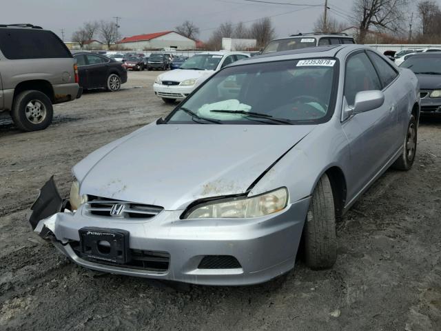 1HGCG32562A015569 - 2002 HONDA ACCORD EX SILVER photo 2