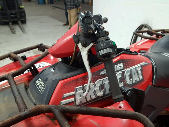 4UF05ATV25T259506 - 2005 ARCT 500 4X4 RED photo 10