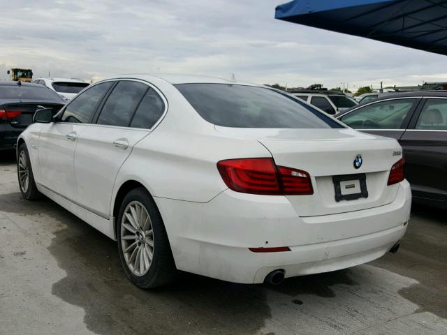 WBAFR7C52BC600307 - 2011 BMW 535 I WHITE photo 3