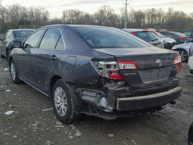 4T4BF1FKXER415463 - 2014 TOYOTA CAMRY L GRAY photo 3