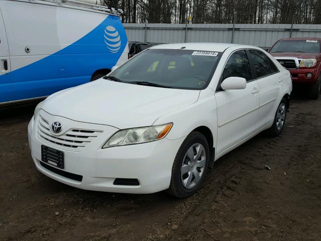 4T4BE46K59R132656 - 2009 TOYOTA CAMRY BASE WHITE photo 2