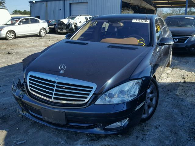 WDDNG86X07A133629 - 2007 MERCEDES-BENZ S 550 4MAT BLUE photo 2