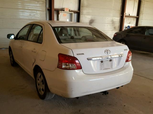 JTDBT923771071924 - 2007 TOYOTA YARIS WHITE photo 3