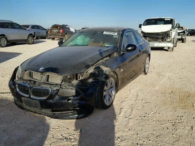 WBAKE3C53CE770510 - 2012 BMW 328 I BLACK photo 2