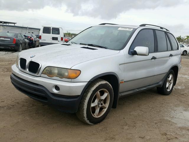 WBAFA53591LP22060 - 2001 BMW X5 3.0I SILVER photo 2