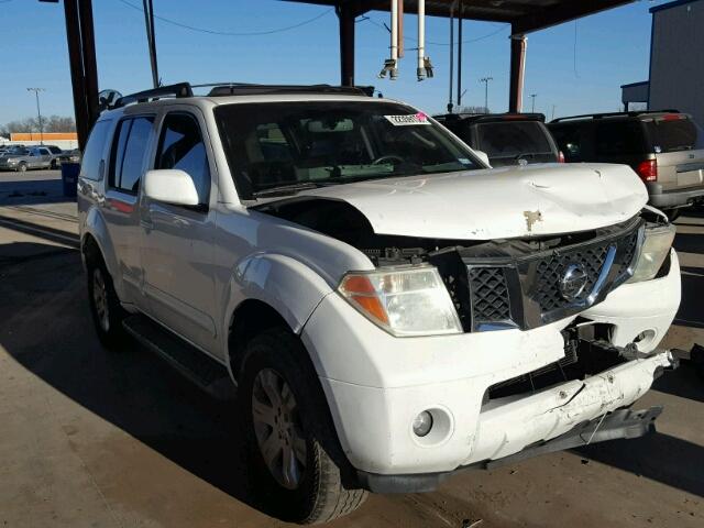 5N1AR18U26C673169 - 2006 NISSAN PATHFINDER WHITE photo 1