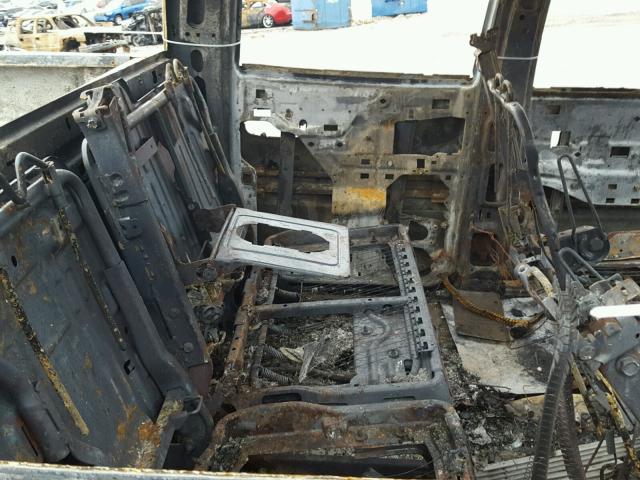 1GCHK23174F159341 - 2004 CHEVROLET SILVERADO BURN photo 6