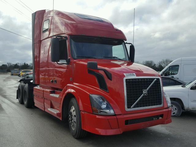 4V4NC9EG9FN178593 - 2015 VOLVO VN VNL RED photo 1