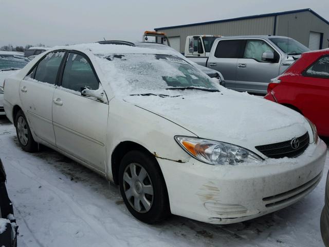 4T1BE32K52U039202 - 2002 TOYOTA CAMRY LE WHITE photo 1