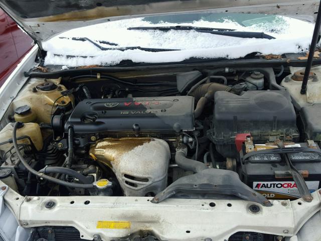 4T1BE32K52U039202 - 2002 TOYOTA CAMRY LE WHITE photo 7