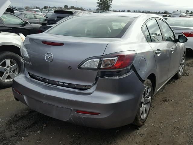 JM1BL1TG1D1783098 - 2013 MAZDA 3 I GRAY photo 4