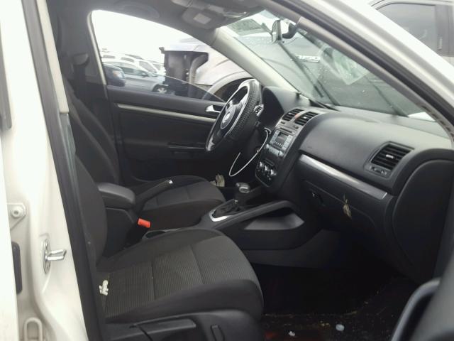 3VWJX7AJ6AM075829 - 2010 VOLKSWAGEN JETTA S 白色 照片 5