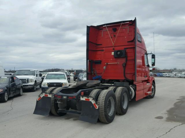 4V4NC9EG6FN178597 - 2015 VOLVO VN VNL RED photo 4